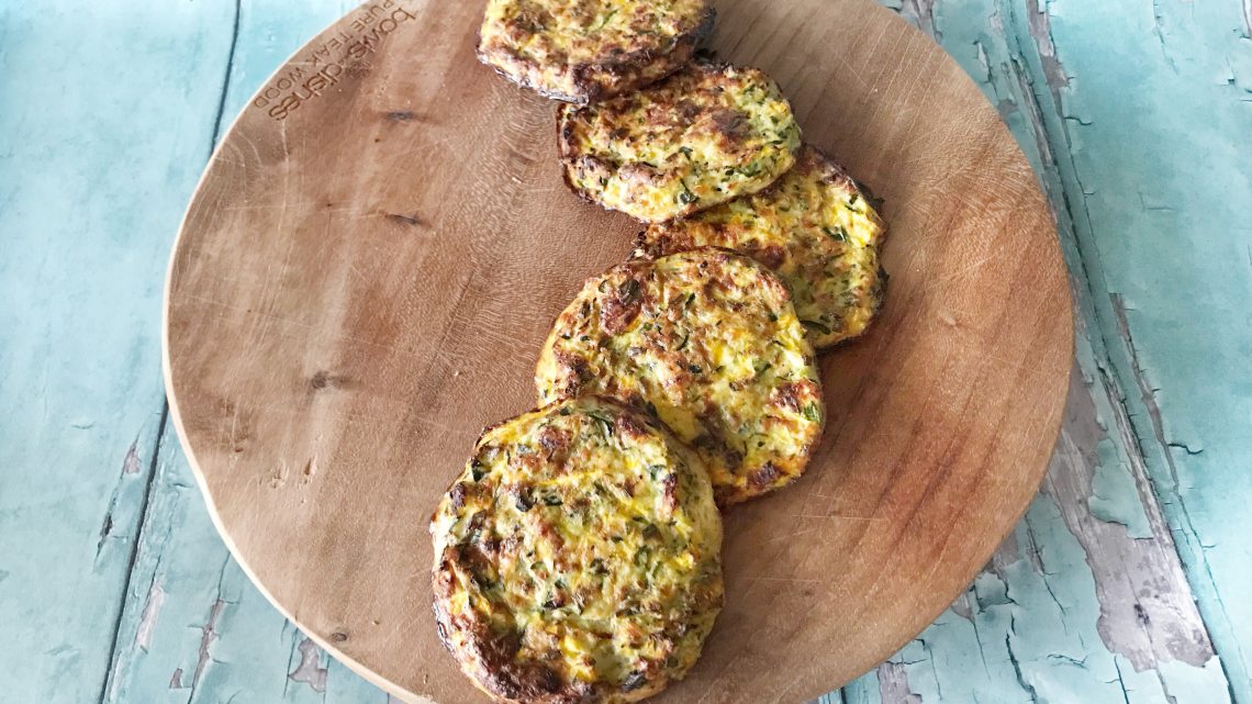 Handige hapjes: Courgettekoekjes