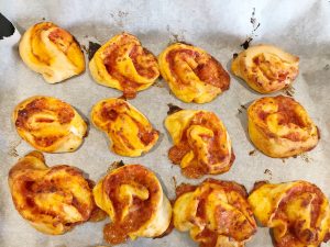 Handige hapjes pizzarolls uit de oven